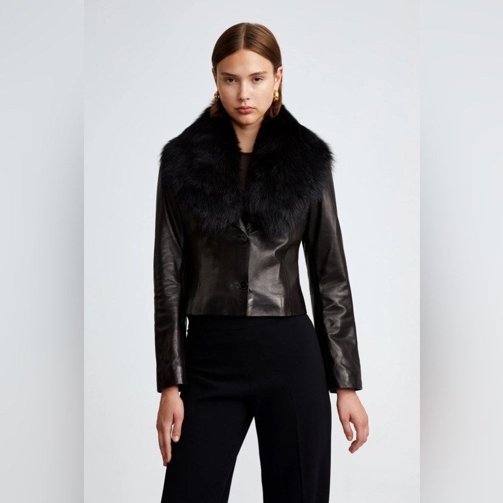 Elegant Black Leather Jacket with Fur Collar, Nour Hammour: Amber, 38